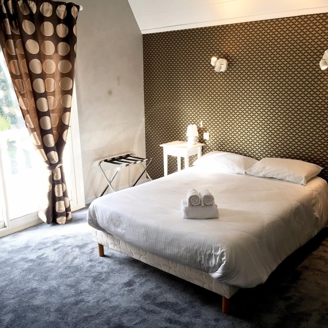Logis Hôtel Côté Lac 3