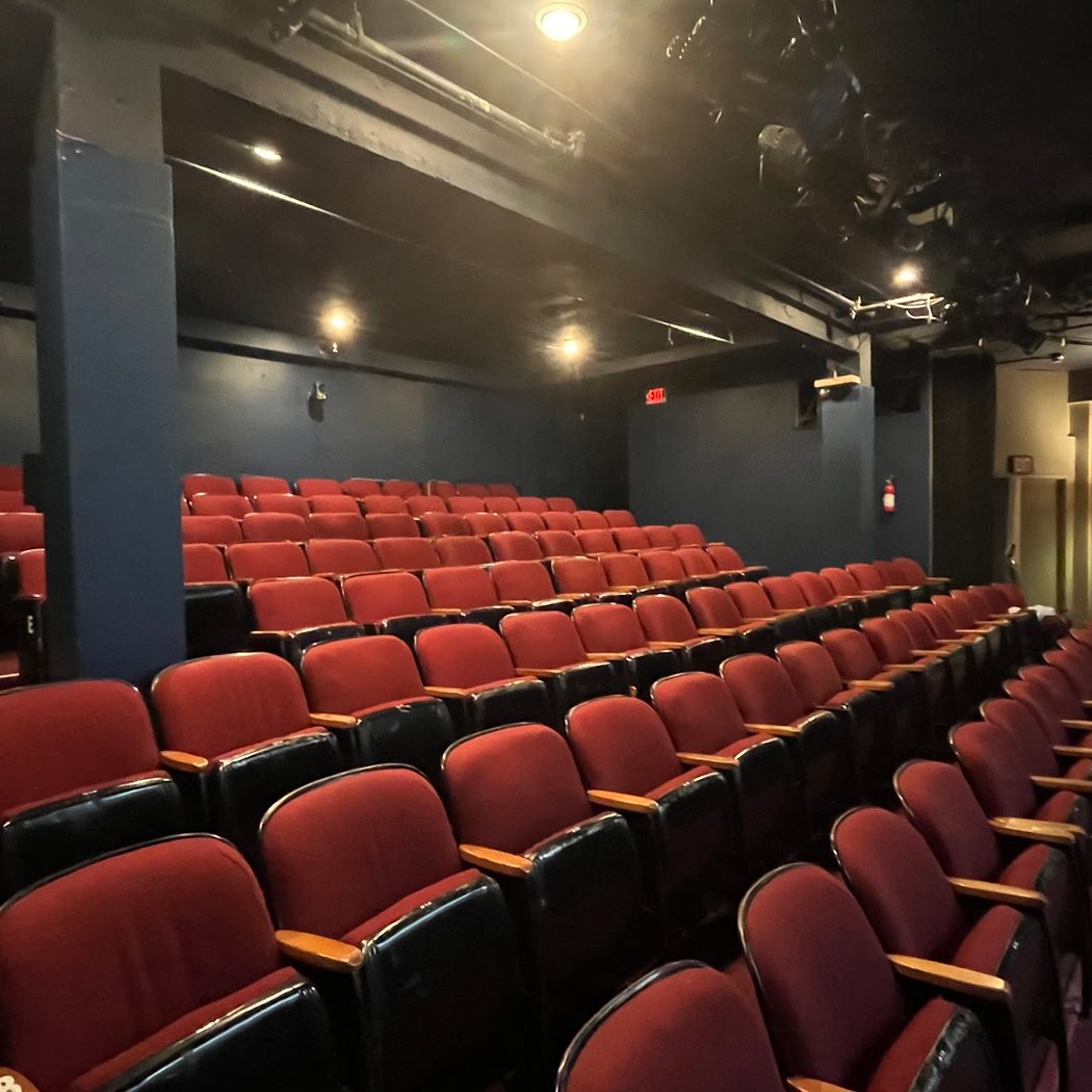 Theater 33 2