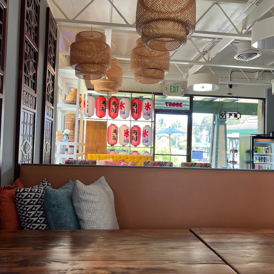 Osumo Poke & Tap Room 3