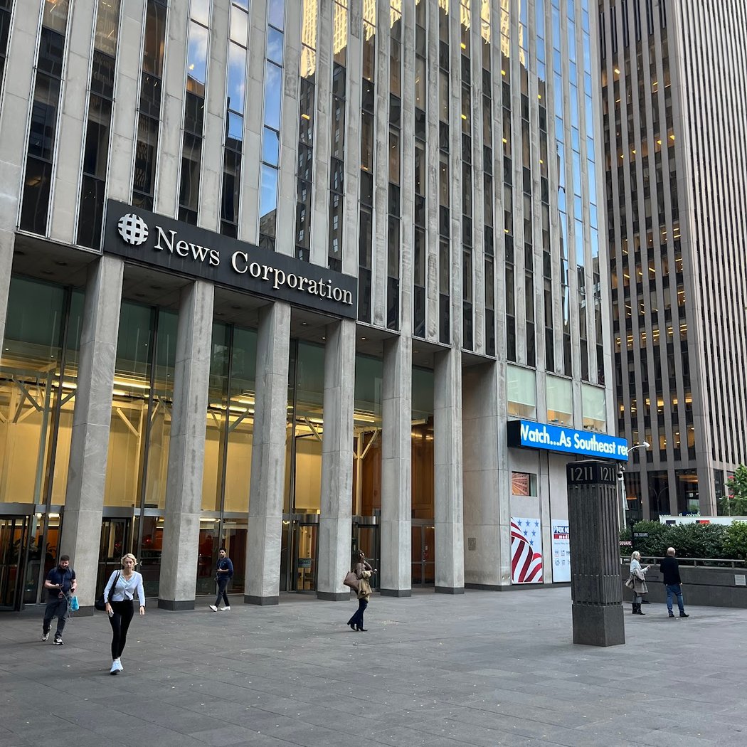 Avenue of the Americas 3