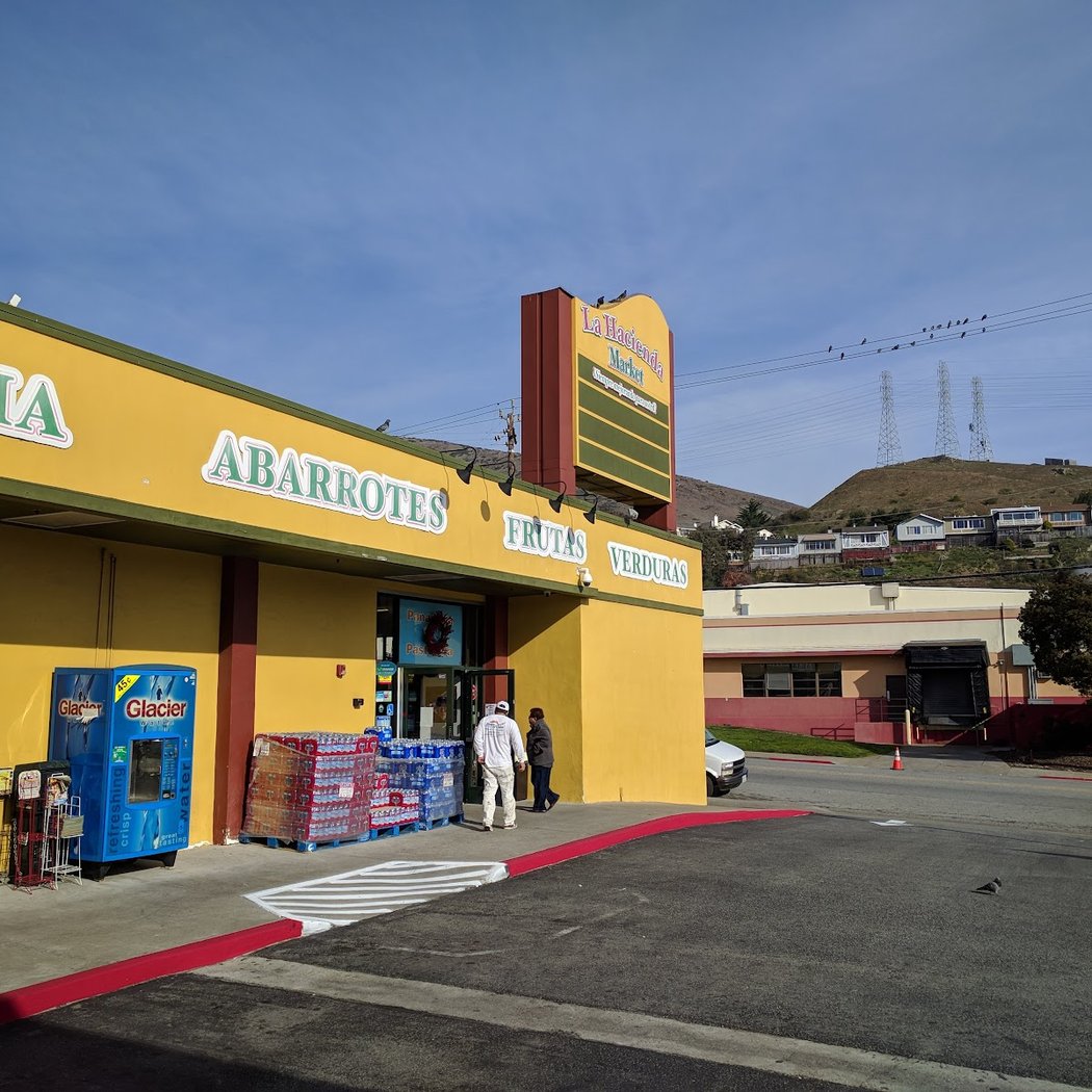 La Hacienda Market 2