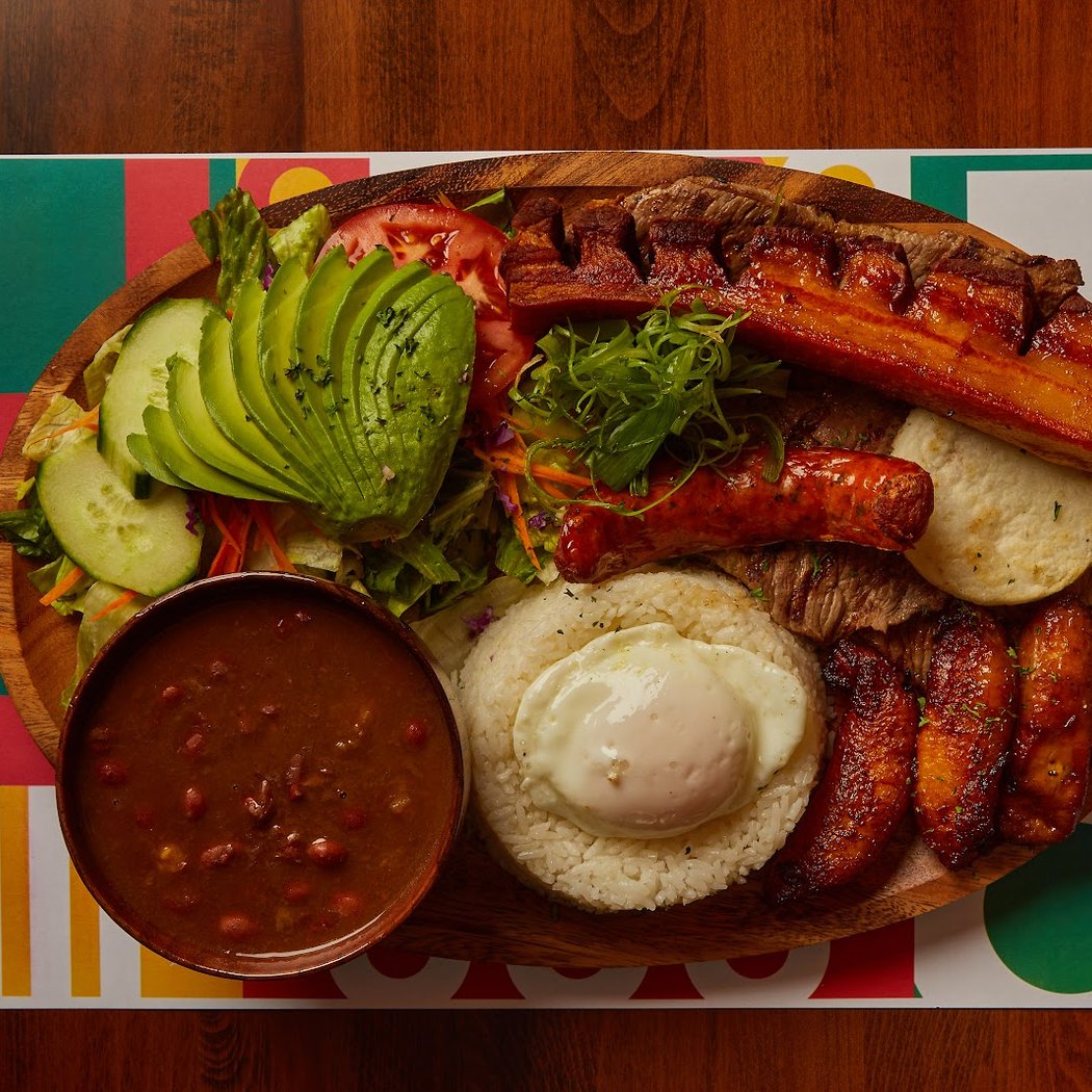 Inca Paisa Restaurant Astoria 1