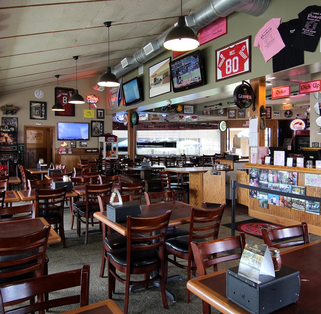Pinky's Pizza & Pub 2