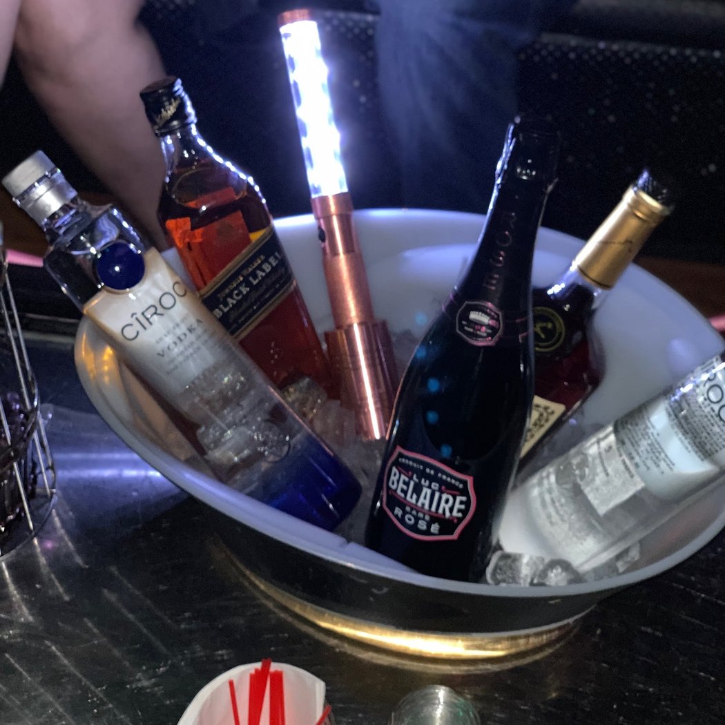 Elevate Sky Lounge 3
