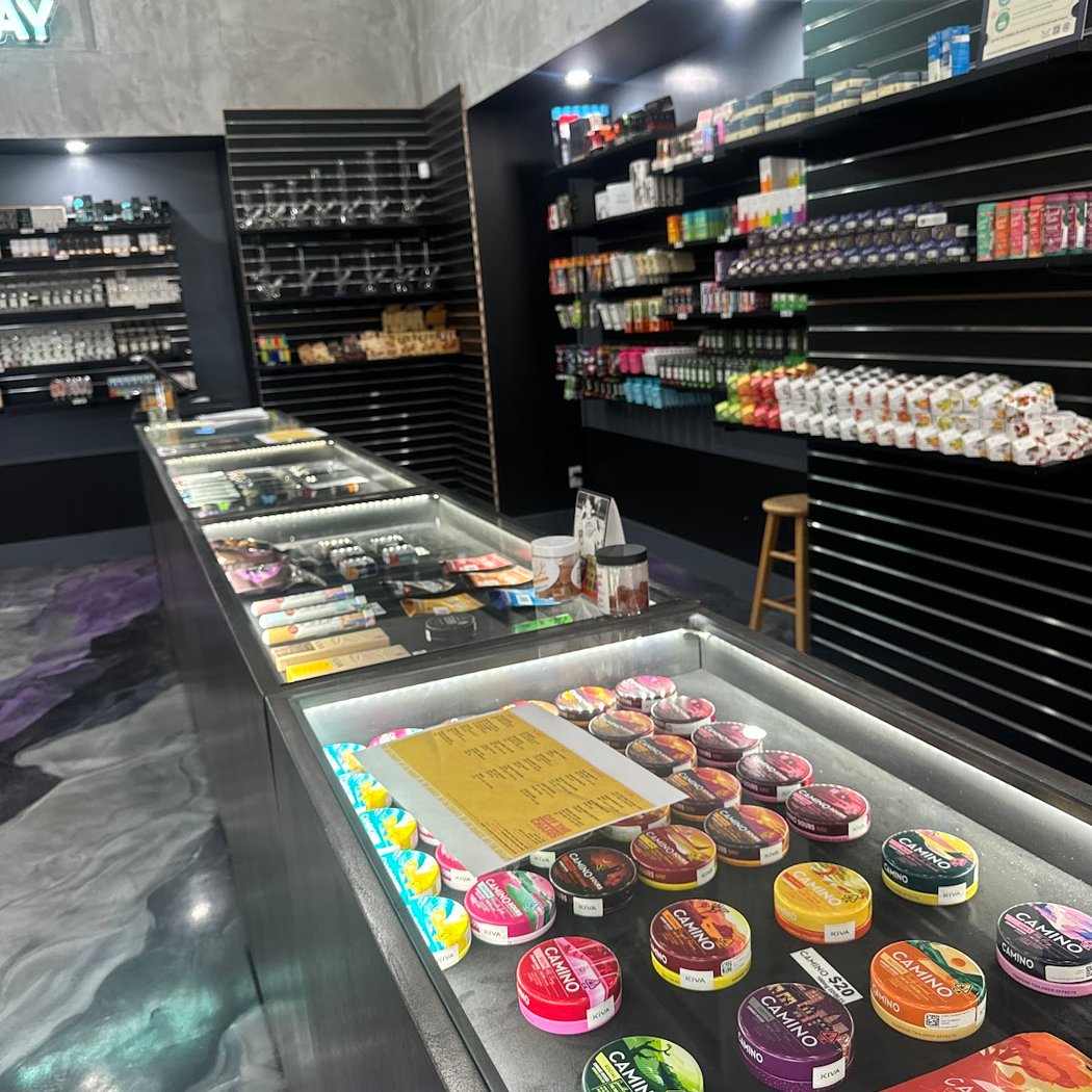 Off The Charts - Dispensary in Antioch 3