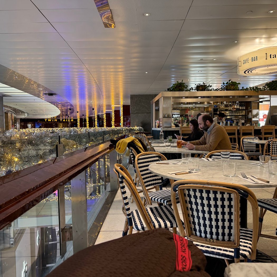 Tartinery Café - Bar | Columbus Circle 3