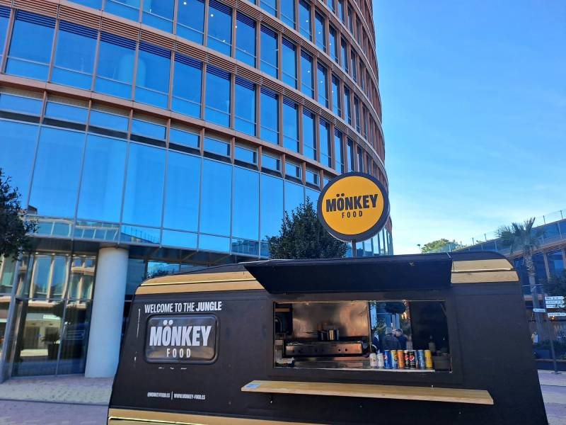 Monkey Food Torre Sevilla 2