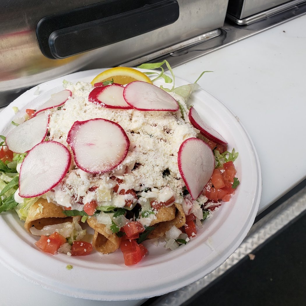 Speedy's Mexican Food Truck 3