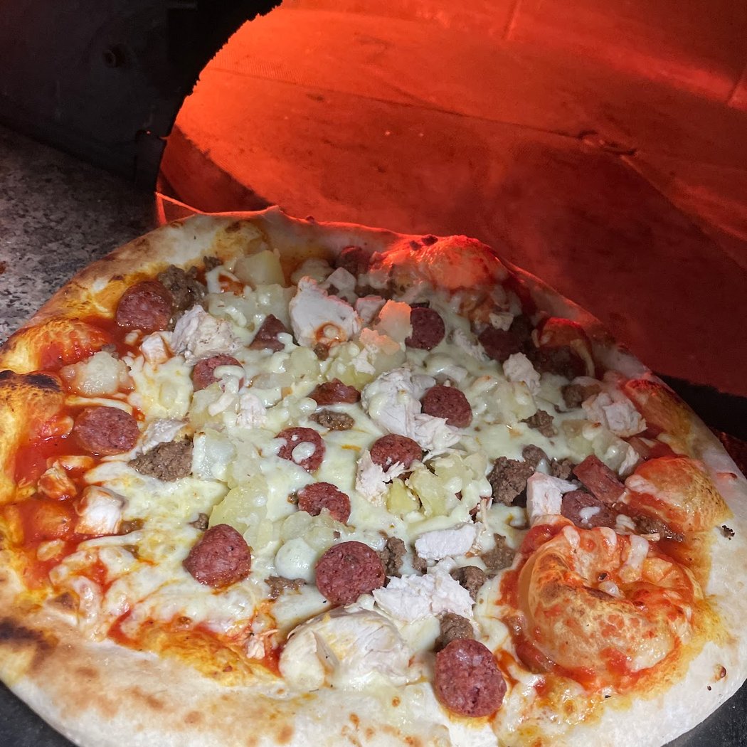Pizza Feu De Bois 1