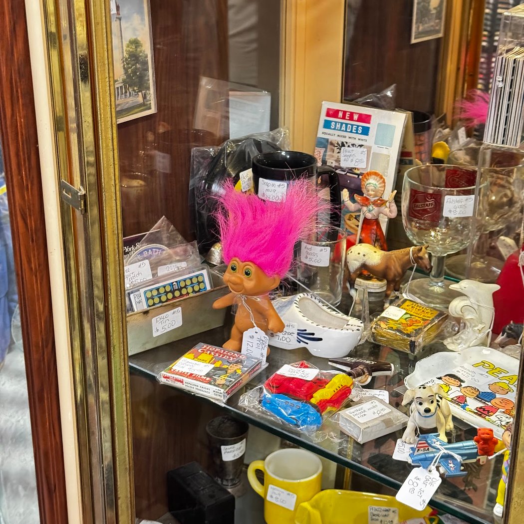 Cold Spring Antiques Center 1