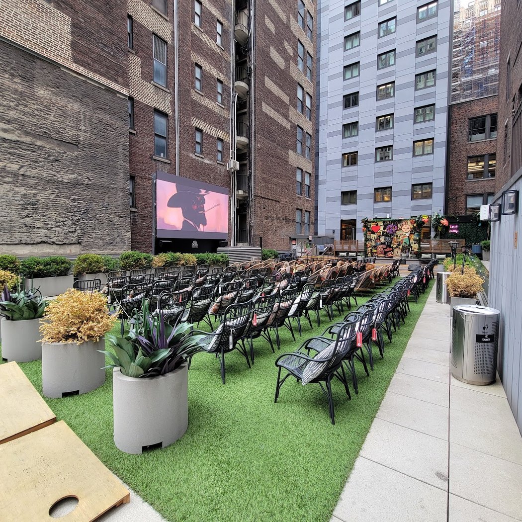 Rooftop Cinema Club Midtown 2