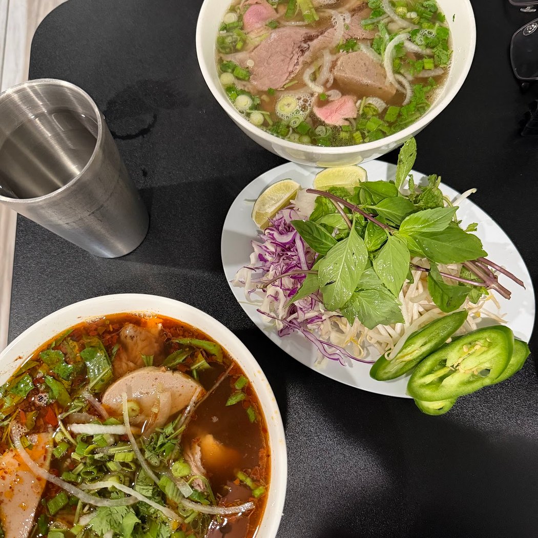 Pho Luc Lac 3
