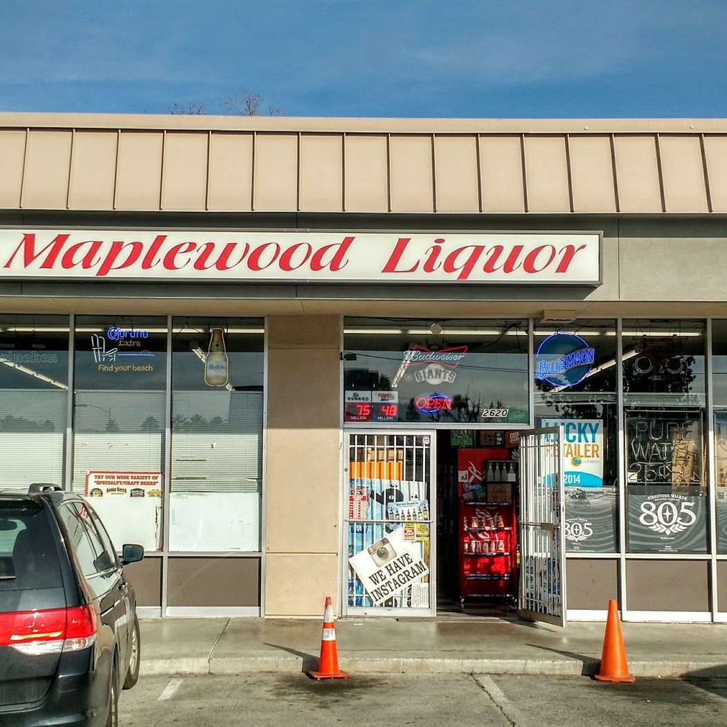 Maplewood Market & Liquors 2