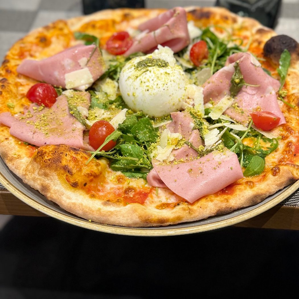 Pizza Vino 1