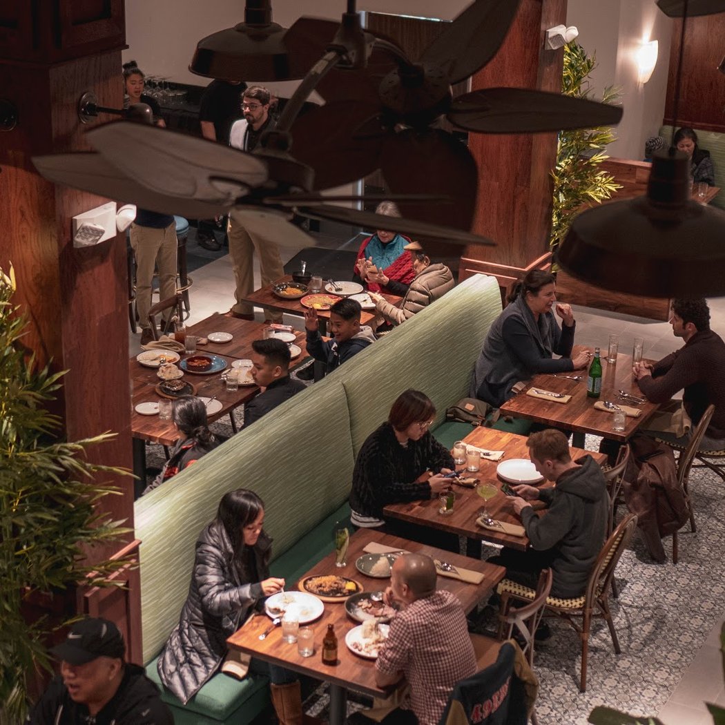 Avenida Restaurant 3