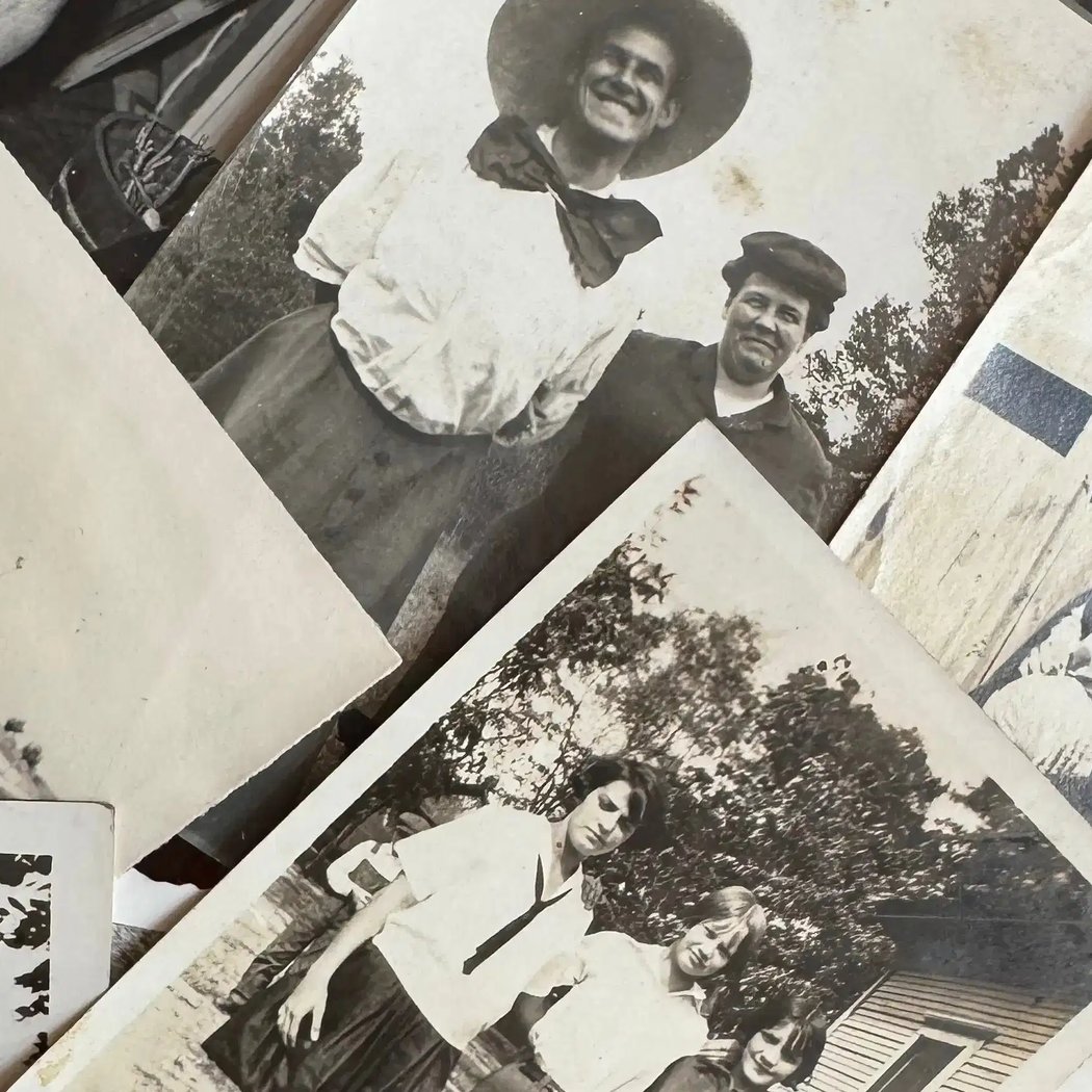 Reception for Anywhere-Everywhere: Selections from the Peter J. Cohen Collection of Vernacular Photography 1