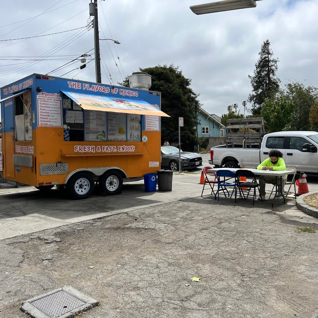 El Manantial Tacos 2