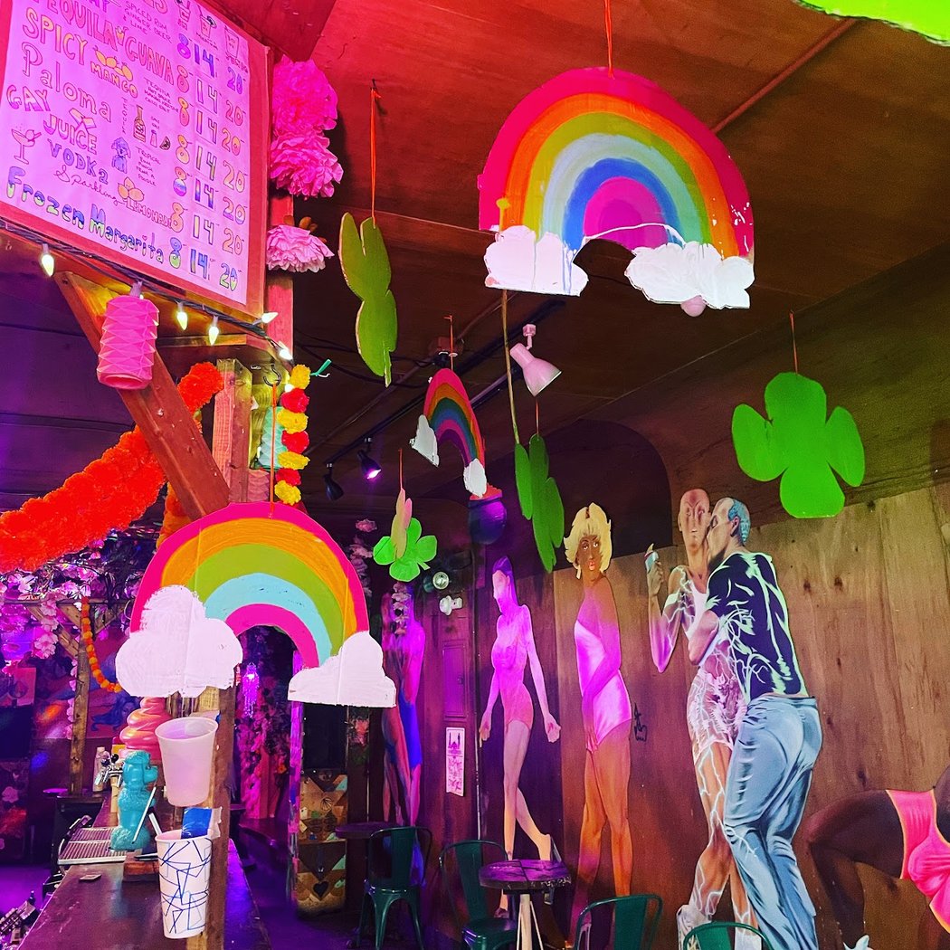 Happyfun Hideaway 1