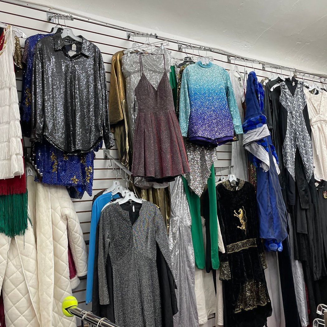 Pikitos Thrift Store 3
