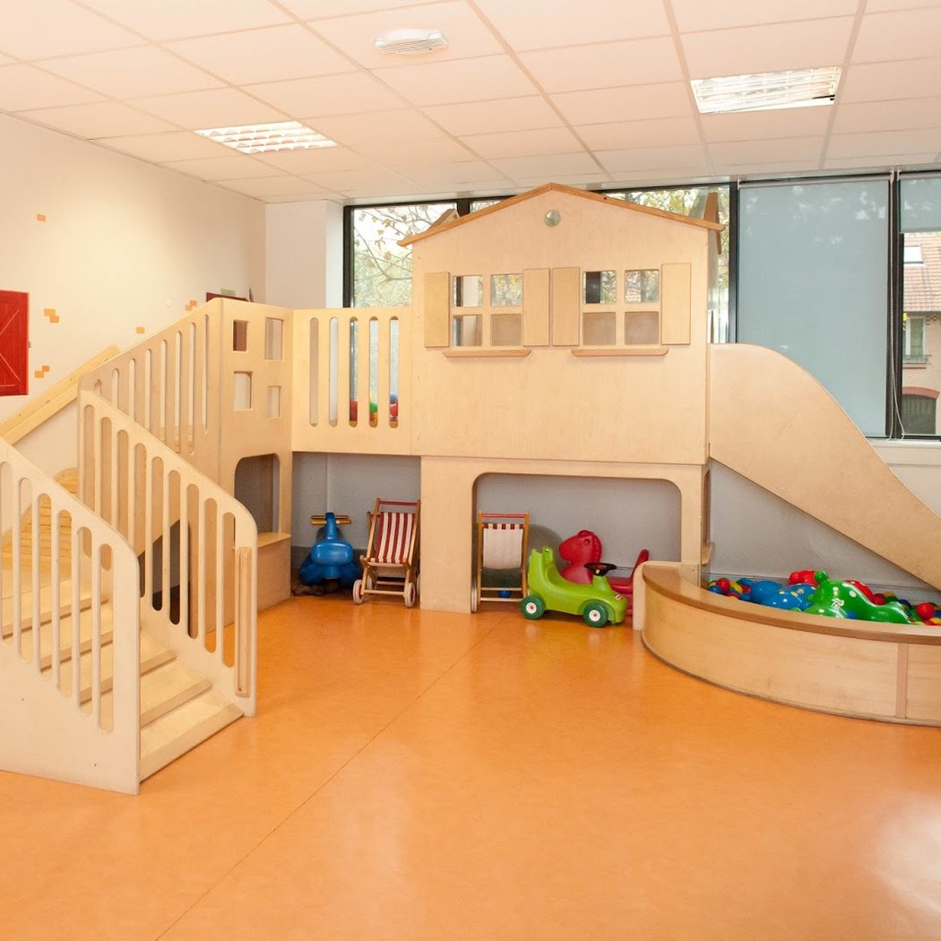 Nursery Too Doo Today - La Maison Bleue 1