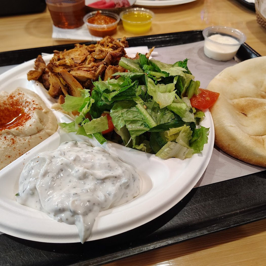 Petra Mediterranean Pizza and Grill 3