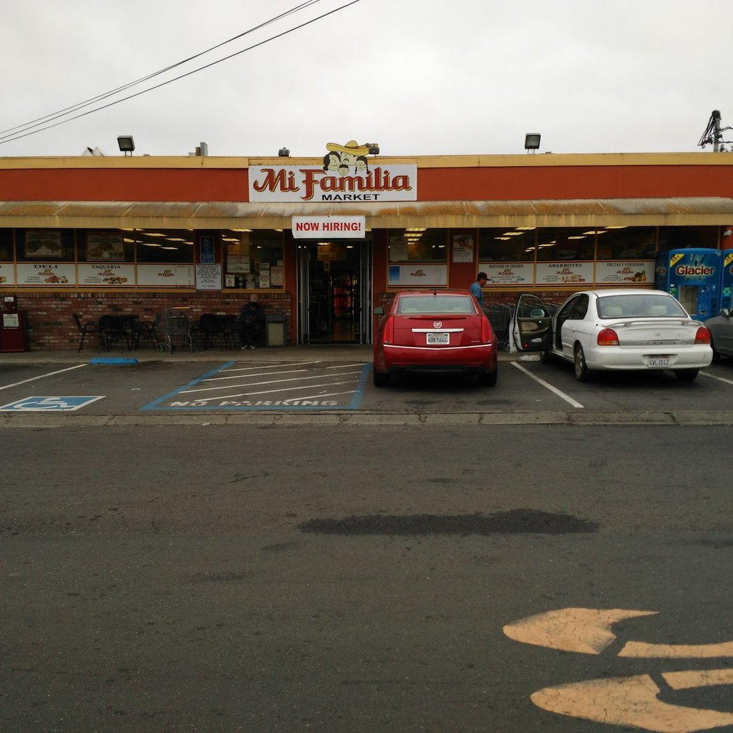 Mi Familia Market 2