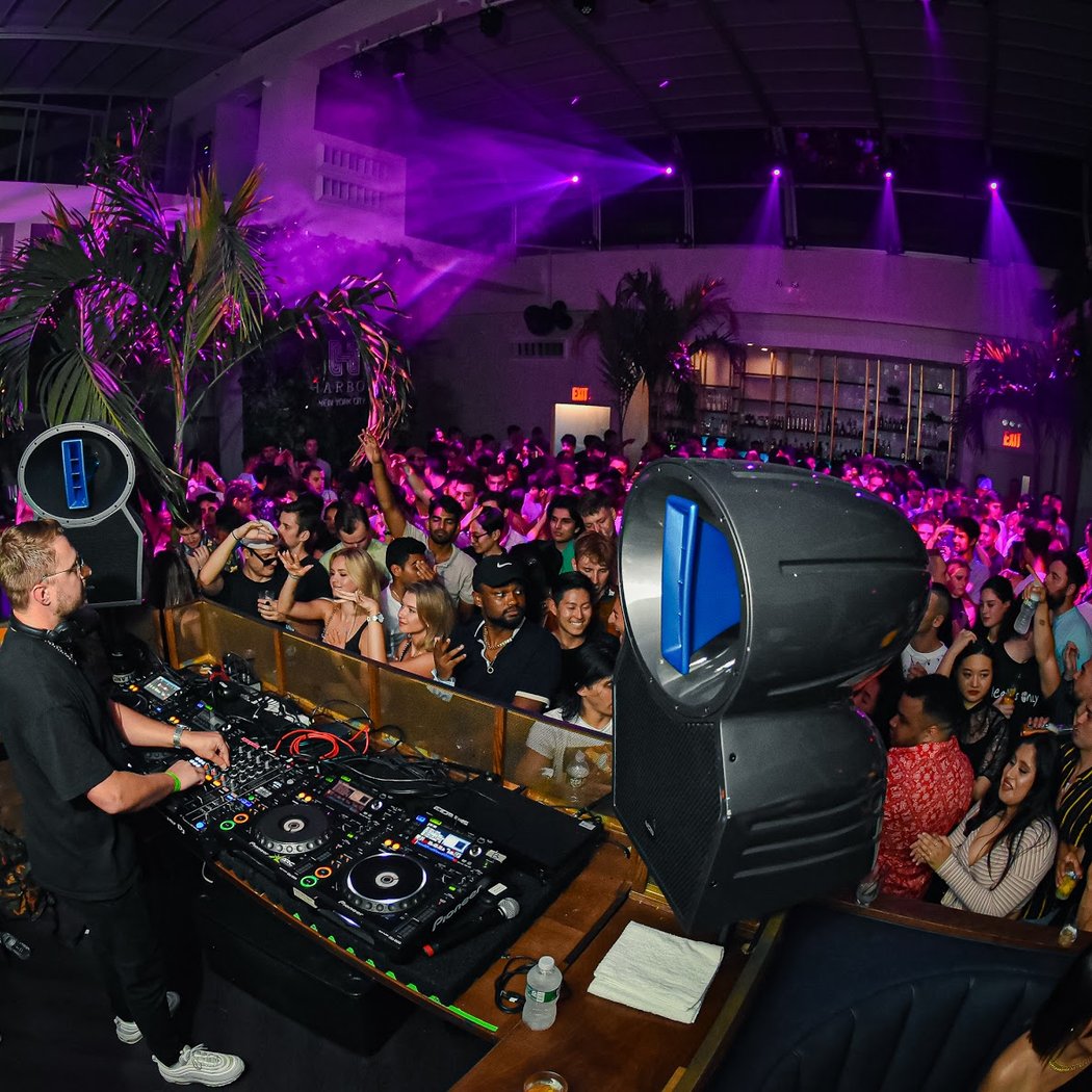 NU2U Radio (Day Party) 3