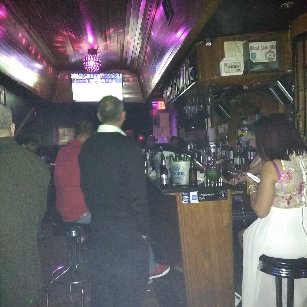 Villa's Lounge 2 2