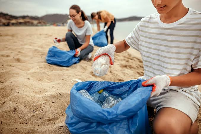 Make Waves for Good Beach Cleanup 1