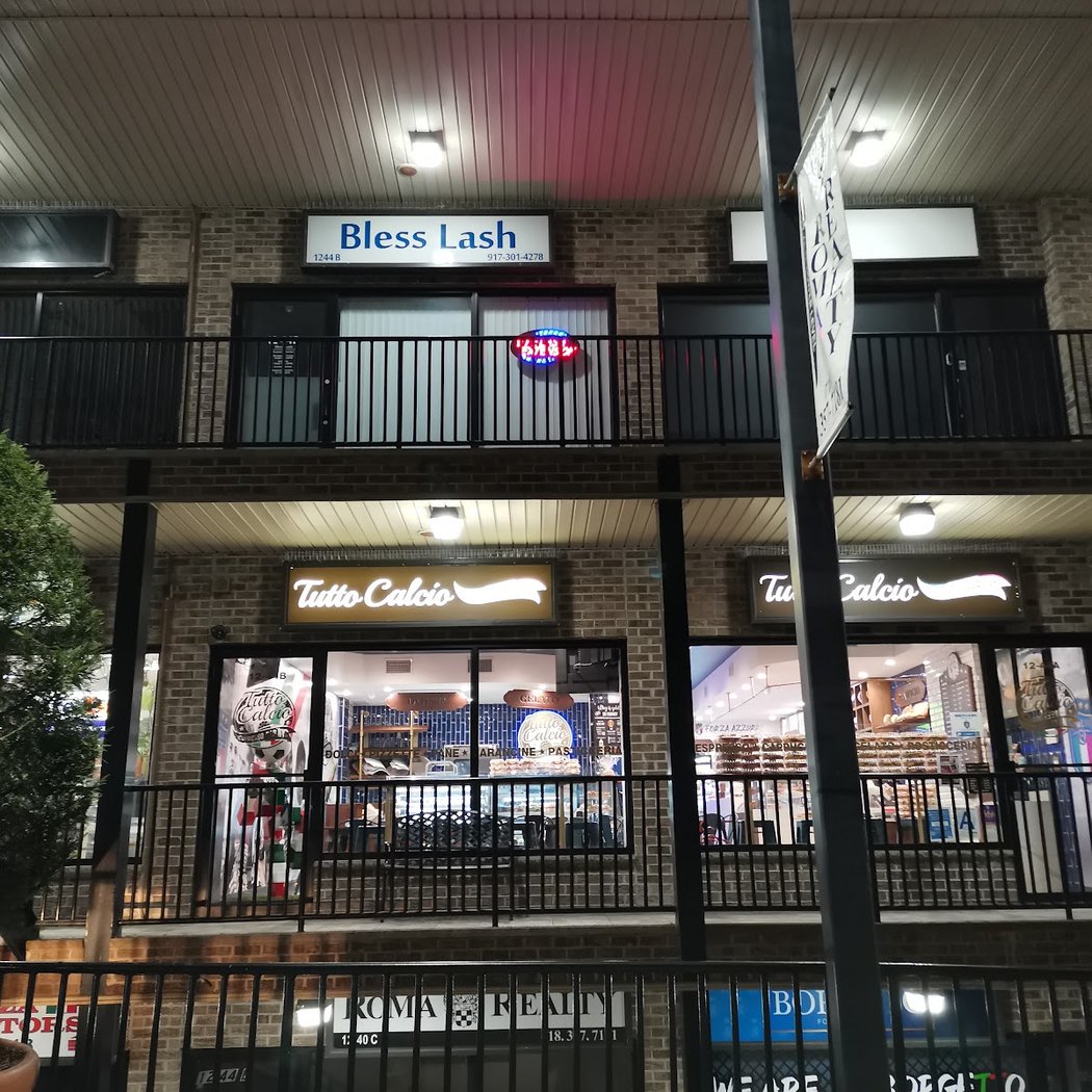 Clintonville Plaza 2