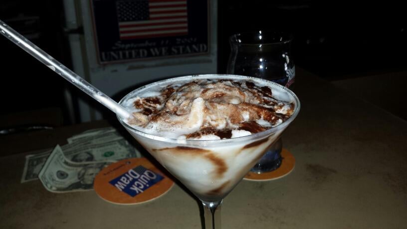 Homestretch Bar & Grill 3