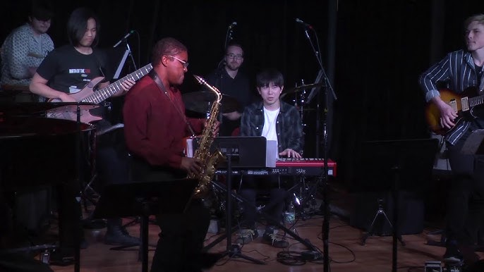 Ellis Hamilton Live! 2