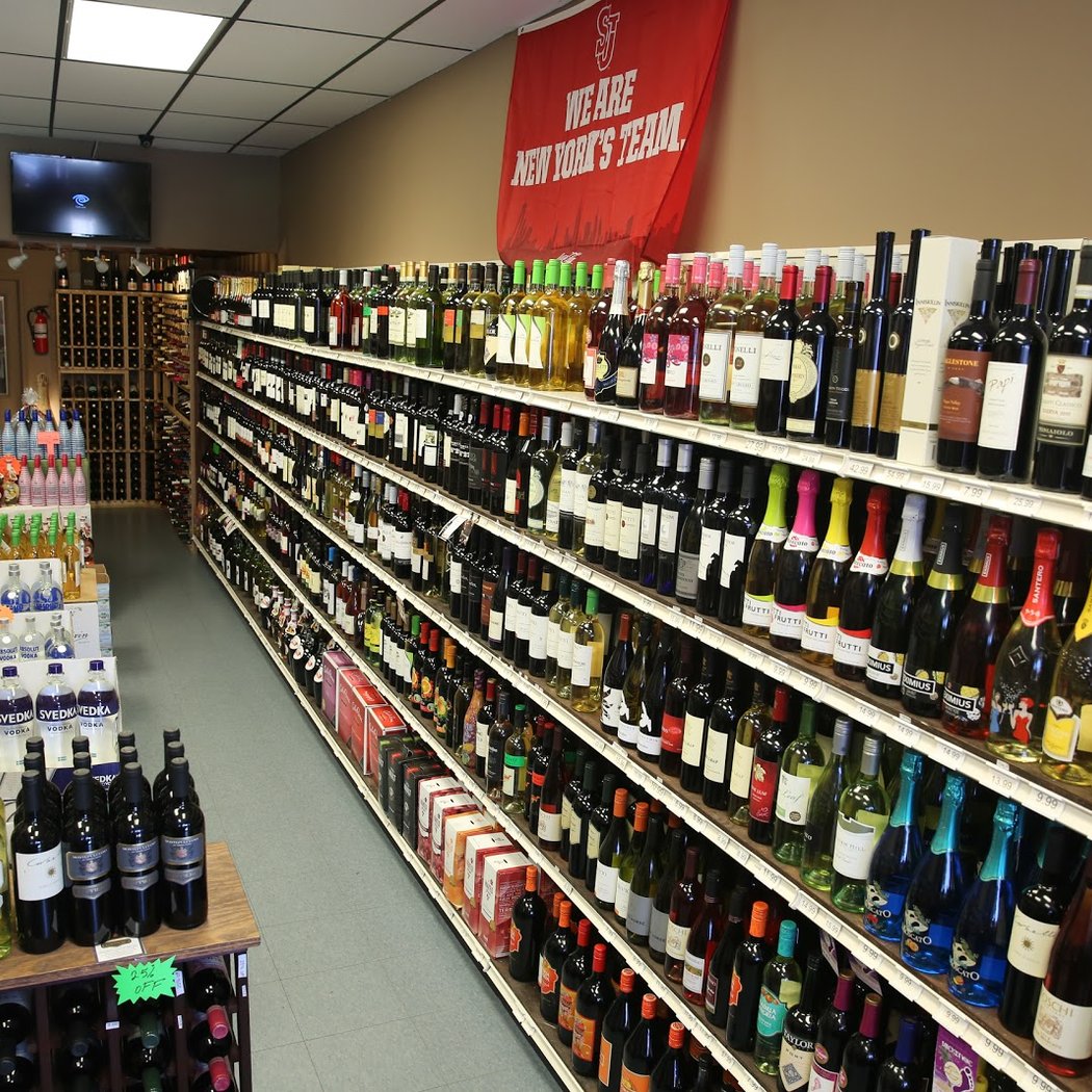 Bruce's Wines & Liquors 3