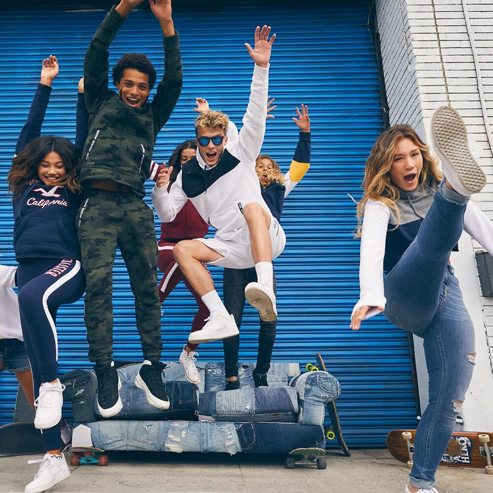 Hollister Co. 1