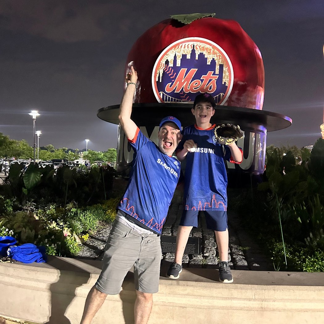 Shea Stadium Home Run Apple 1