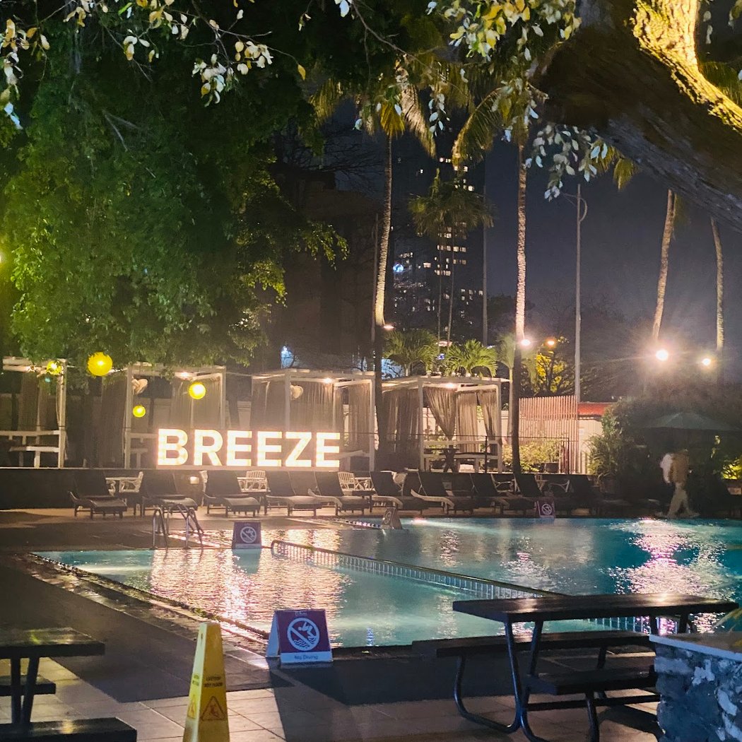 The Breeze Bar 2