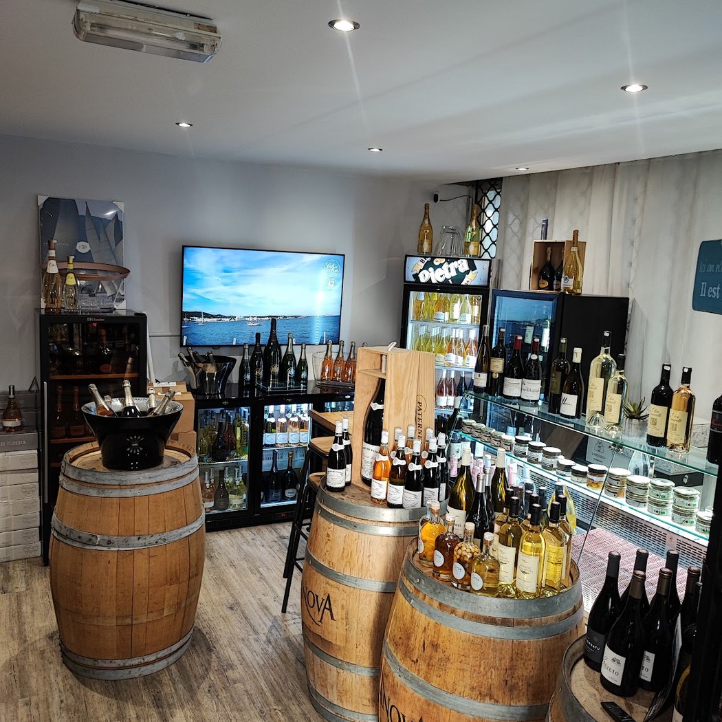 Massilia Wine Shop 3