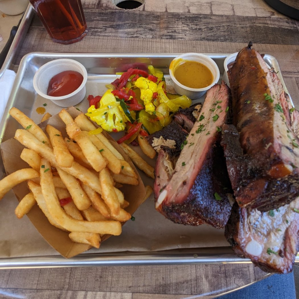 Blazers Smokehouse & Beer Garden 4