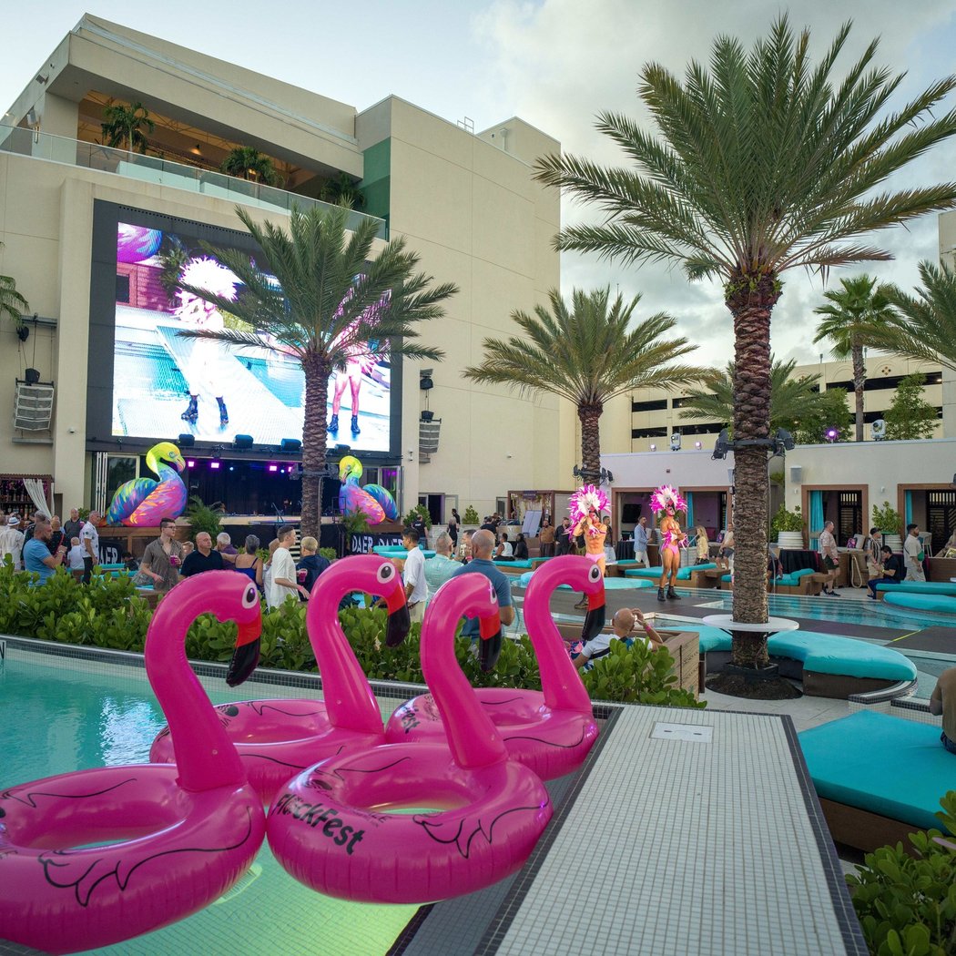 Flamingo Splash T Dance Pool Party 1
