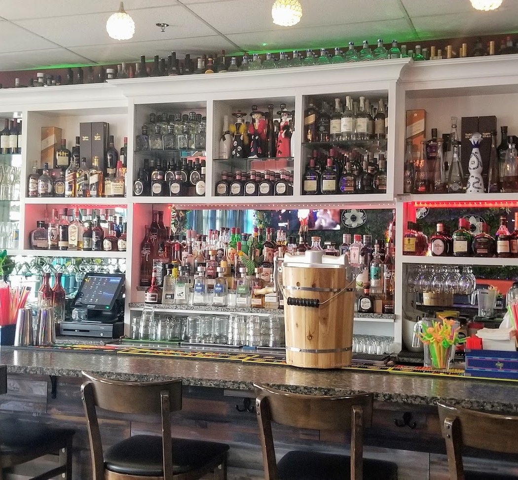 Bill Ash's Lounge 1