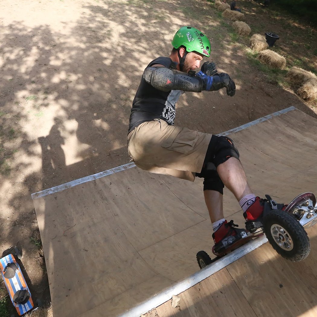 Initiation au Mountainboard 3