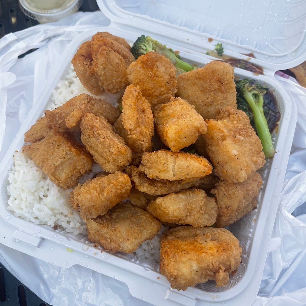 Hardee Chinese & American Cusine 3