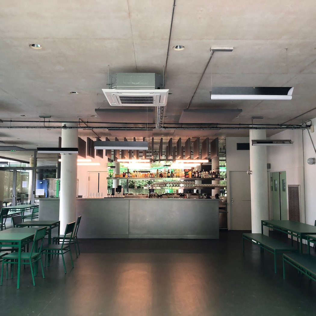 Le Monde Marche - Restaurant du MAC VAL 2
