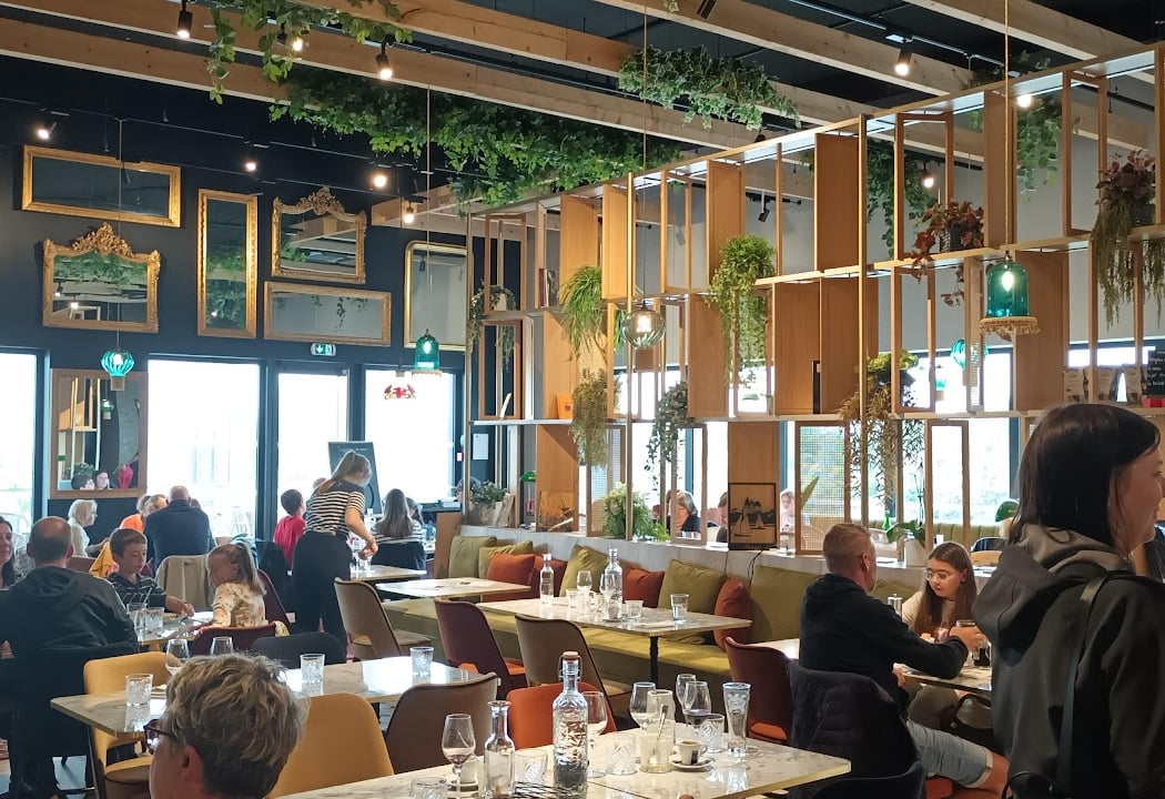 Complexe Commercial Le Chaudron 3