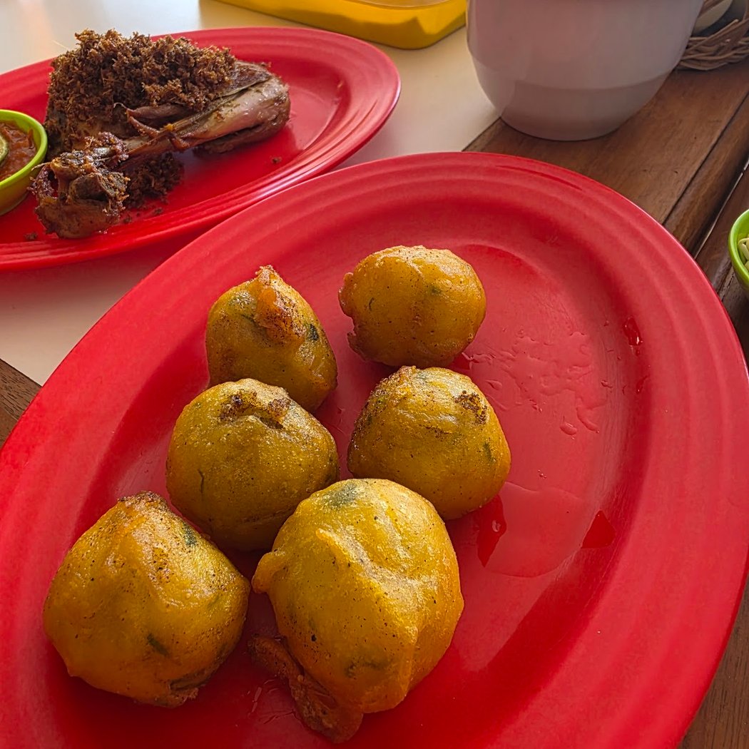 Ayam Kampung & Rawon Bu Ros 3