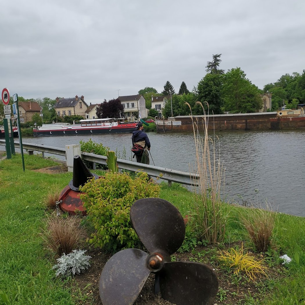 Place de la Bosse 3