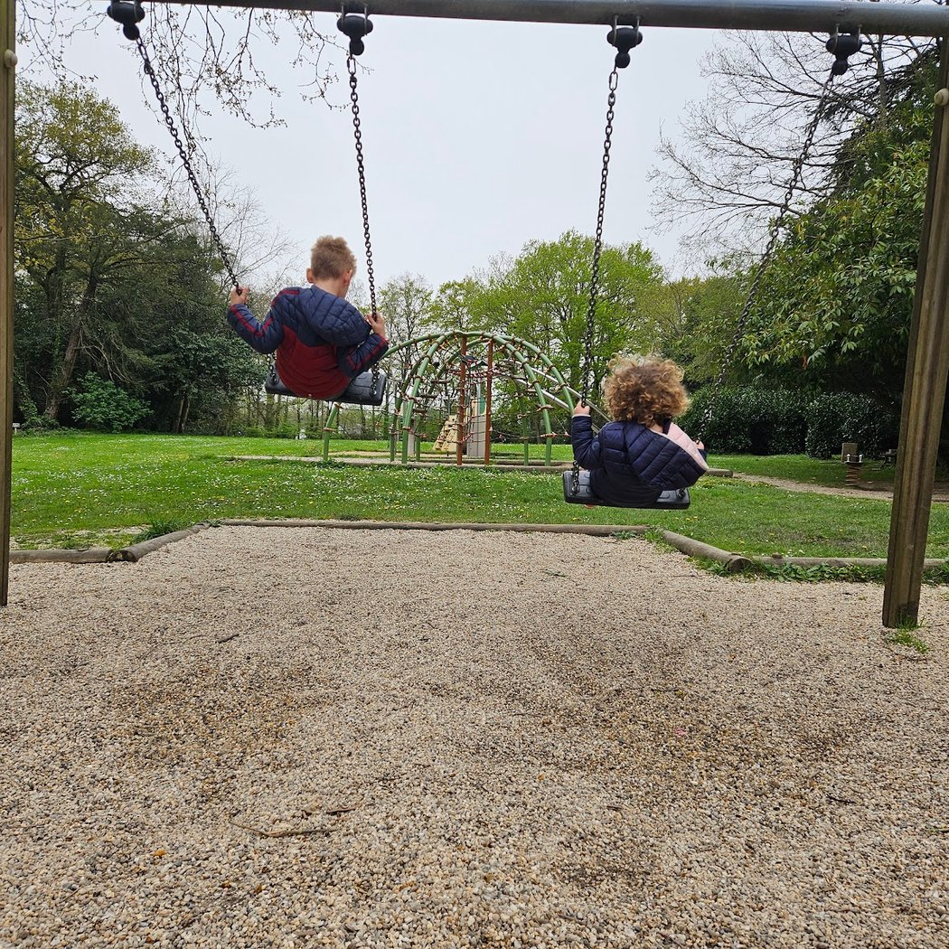 Aire de jeux du Parc du Bois Raguenet 1