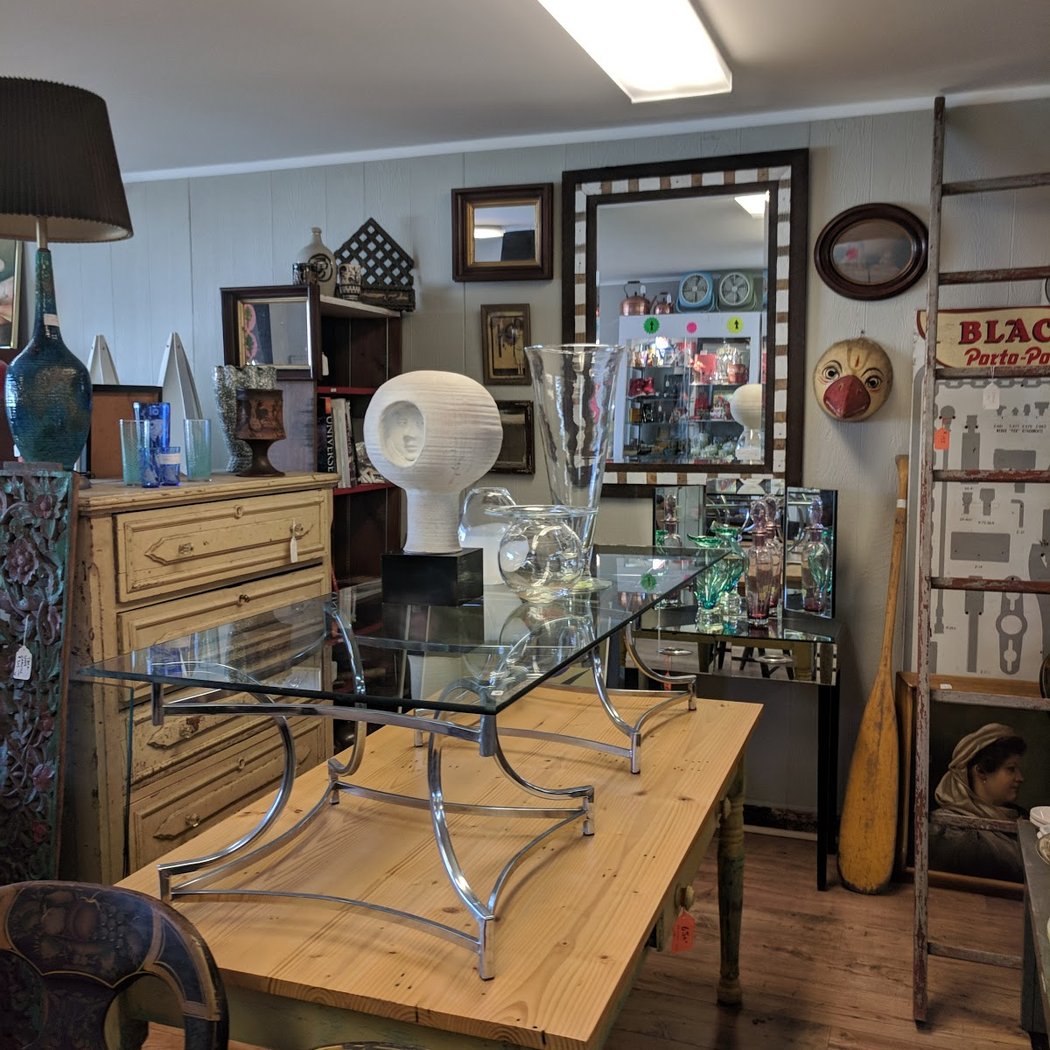 Kingston Consignments 3