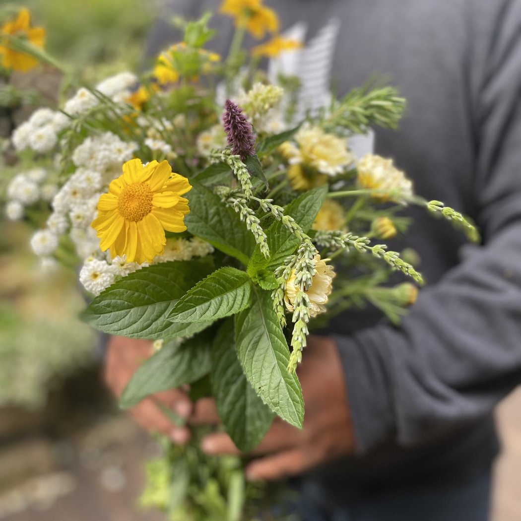 The Fragrant Flower Garden: Tea & Bouquet Workshop with Stefani Bittner 2