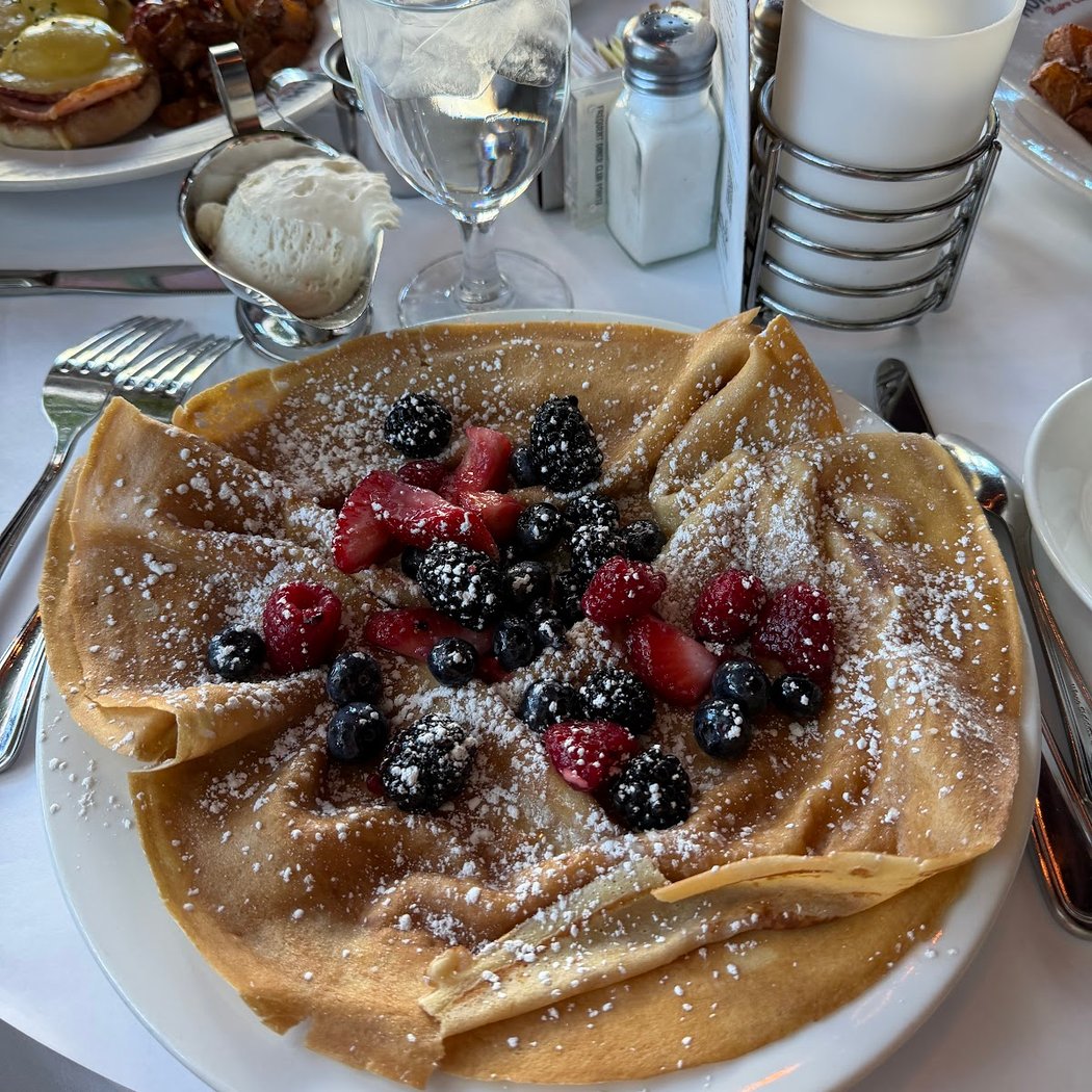 Mon Ami Gabi 3
